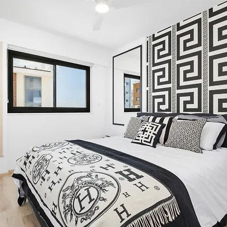The Mackenzie Azure 2br Near & Pool Apartamento